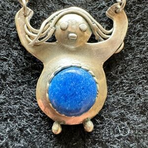 Sterling Silver (925) Vintage Bade Necklace.